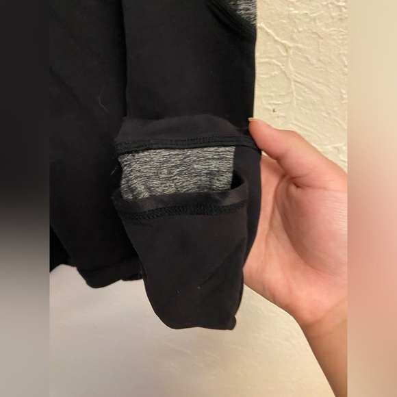 lululemon athletica Women's Sweater - Picture 4 of 11